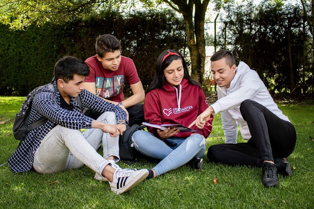 Inscripciones abiertas Unicervantes 2025: programas de pregrado, becas y requisitos