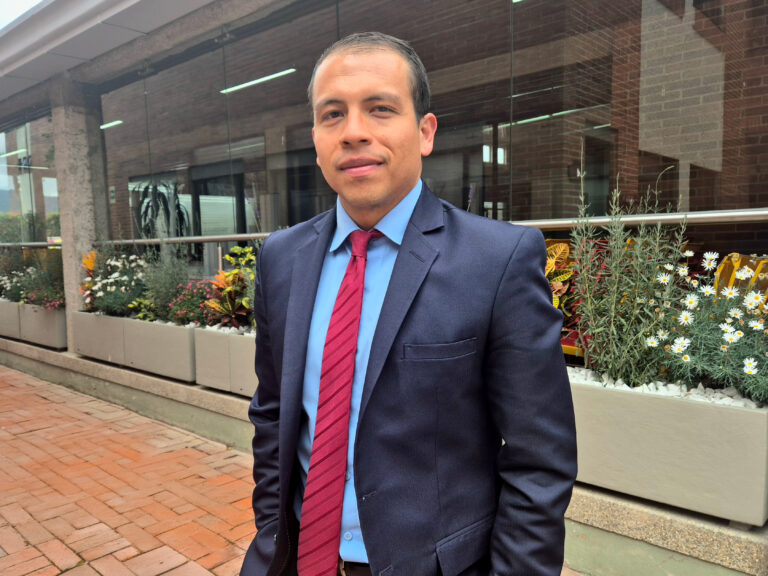 Oscar Molano, director de la facultad de Ciencias Económicas y Administrativas
